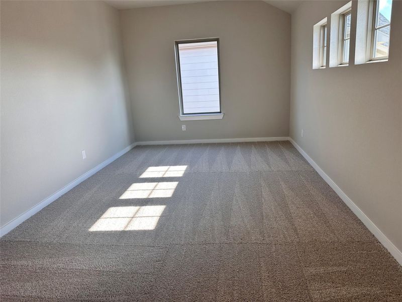 Spacious, unfurnished interior of a new home in Meridiana 40', 65', Iowa Colony (Image 7).