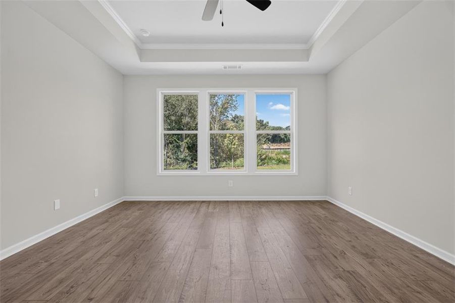 Spacious, unfurnished interior of a new home in , Athens (Image 55).
