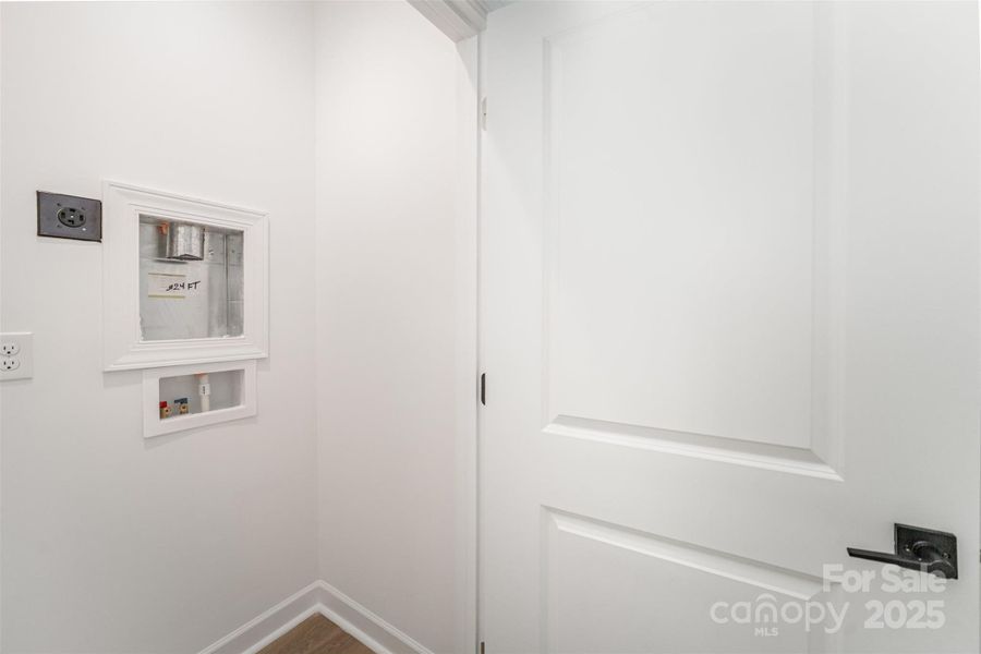 Image 37 of a home in .