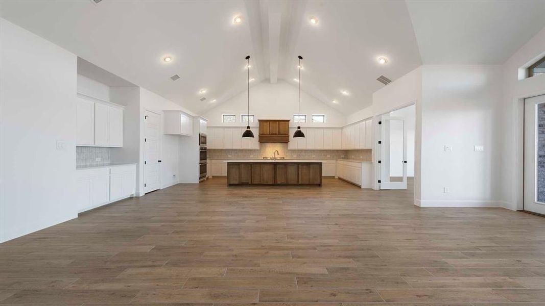 Spacious, unfurnished interior of a new home in Ventana, Fort Worth (Image 17).