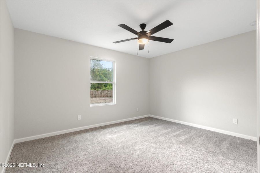Spacious, unfurnished interior of a new home in , Palatka (Image 9).