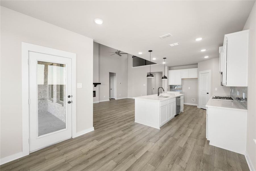 332 Deer Ridge- Dining-2 332 Deer Ridge- Dining-2