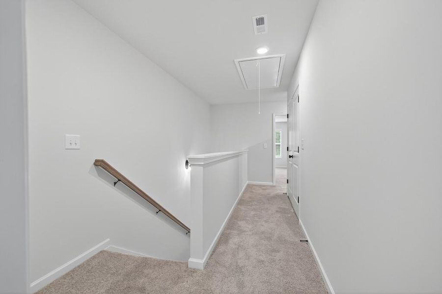 Spacious, unfurnished interior of a new home in Medlock Park, Austell (Image 14).