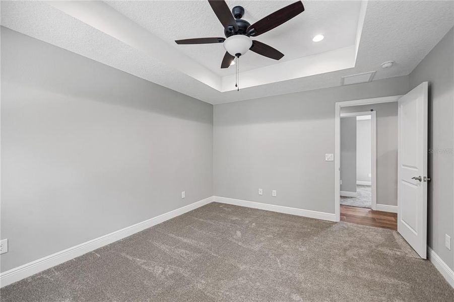 Spacious, unfurnished interior of a new home in , Lake Panasoffkee (Image 15).