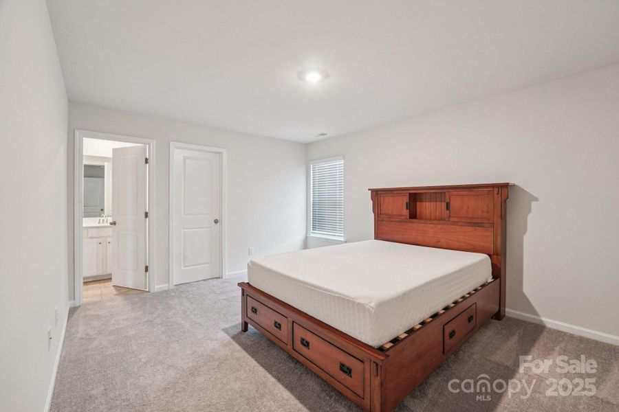 3rd Floor Bedroom (bedroom 6)