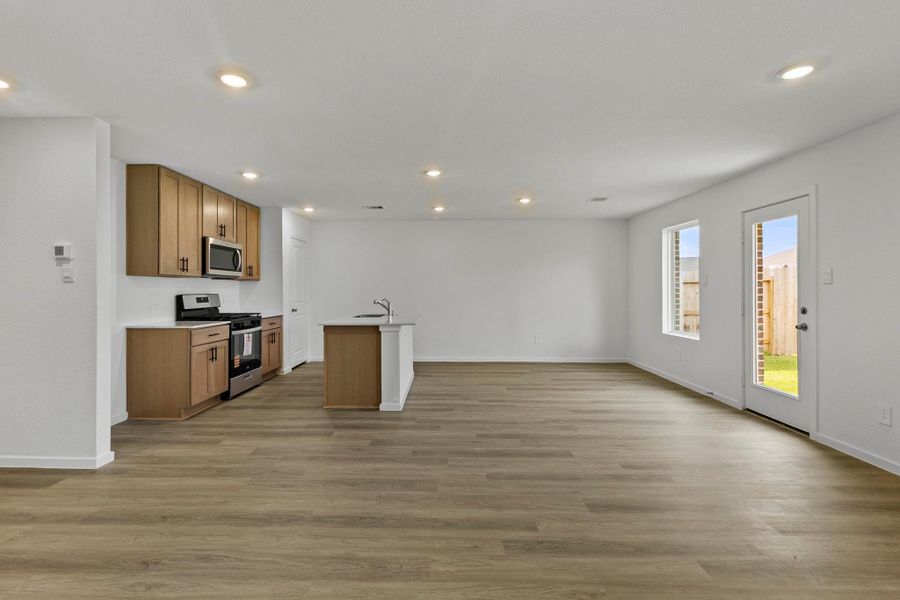 Spacious, unfurnished interior of a new home in Cypress Green, Hockley (Image 19).