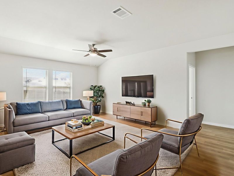 Furnished interior view inside a new home in Fox Falls, Boerne (Image 4).