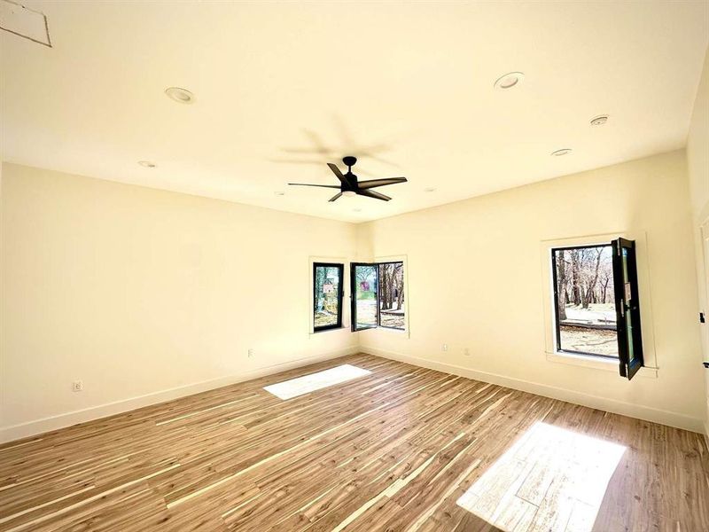 Spacious, unfurnished interior of a new home in , Flower Mound (Image 14).