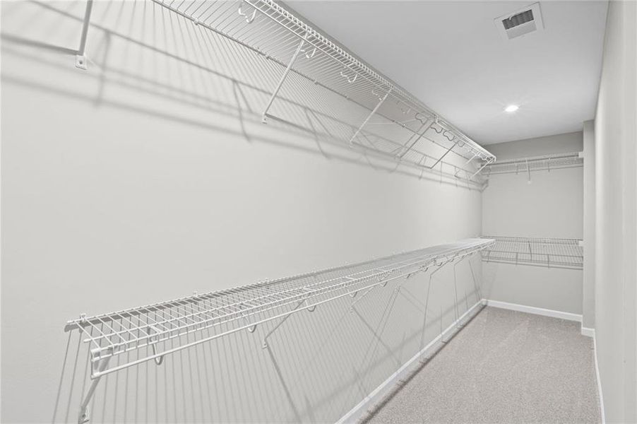 Spacious, unfurnished interior of a new home in Twin Lakes, Hoschton (Image 32).