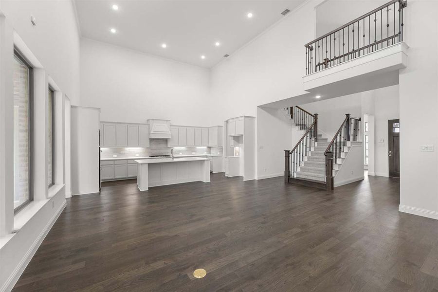 Representative unfurnished interior of a home built from the Fawncrest II by Pacesetter Homes in Nelson Lake, Rockwall (Image 20).