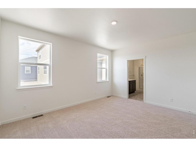 Spacious, unfurnished interior of a new home in Westgate, Greeley (Image 17).