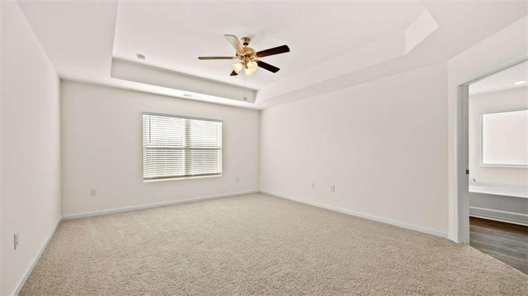 Spacious, unfurnished interior of a new home in Inverness at Sugarloaf, Lawrenceville (Image 23).