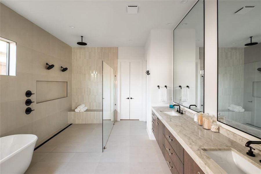 Furnished interior view inside a new home in , Dallas (Image 16).