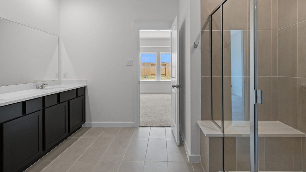 Furnished interior view inside a new home in Cielo, Conroe (Image 15).