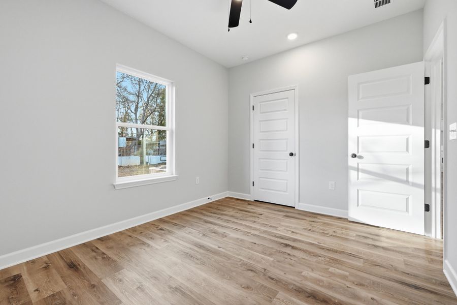 Spacious, unfurnished interior of a new home in , Crestview (Image 37).