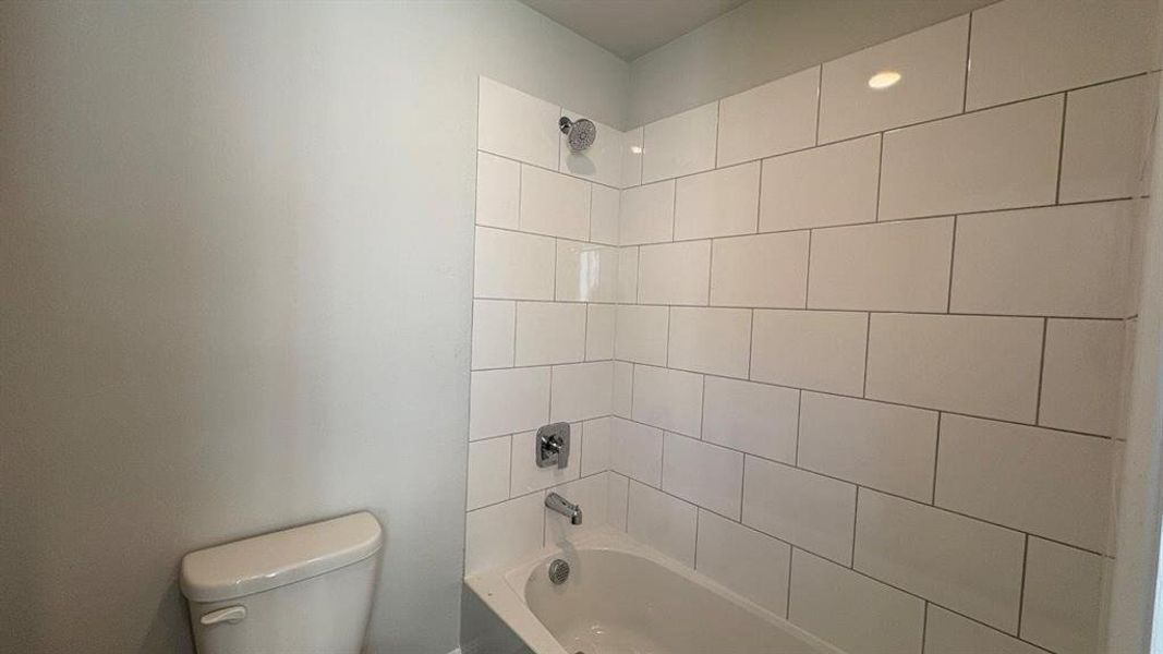 Image 23 of a home in Sandstone Estates.