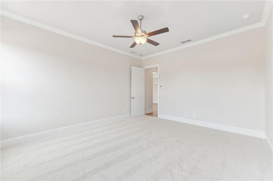 Spacious, unfurnished interior of a new home in Aberdeen, Hoschton (Image 18).