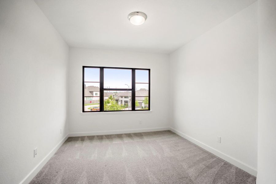 Spacious, unfurnished interior of a new home in Fulbrook on Fulshear Creek, Fulshear (Image 28).