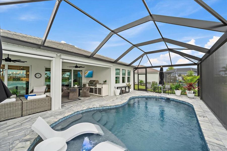 Exterior details and patio area of a home in , Venice (Image 28).
