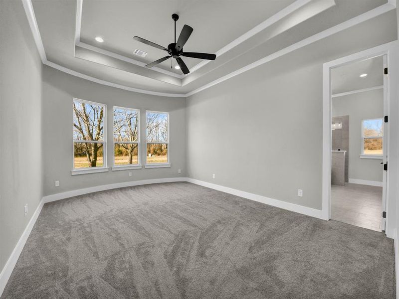 Spacious, unfurnished interior of a new home in , Weatherford (Image 32).