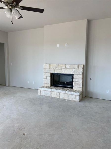 Image 12 of a home in Hillview Addition.