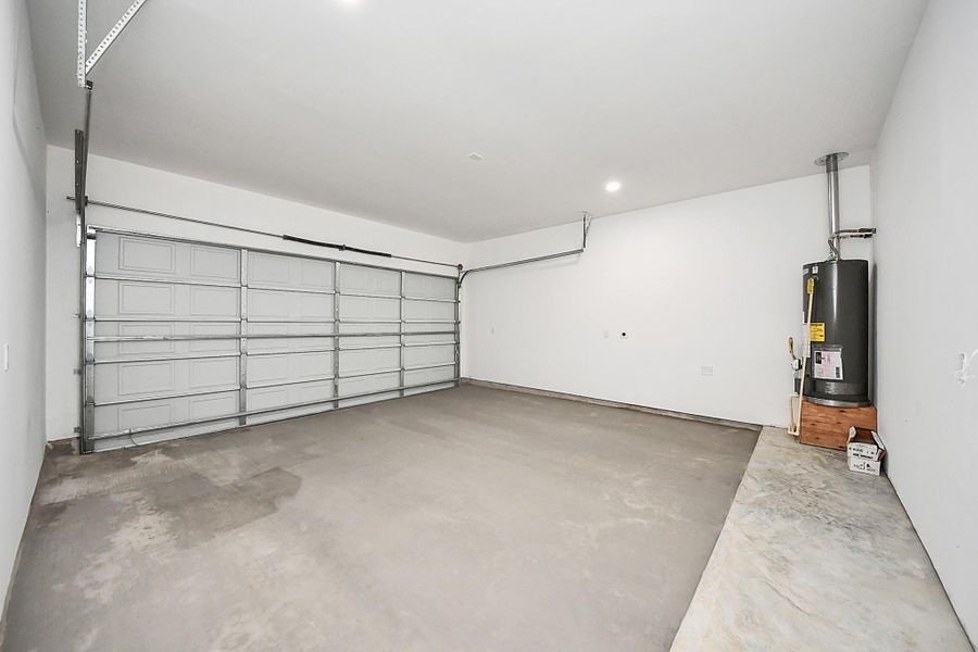 Spacious, unfurnished interior of a new home in , Houston (Image 35). Spacious, unfurnished interior of a new home in , Houston (Image 35).