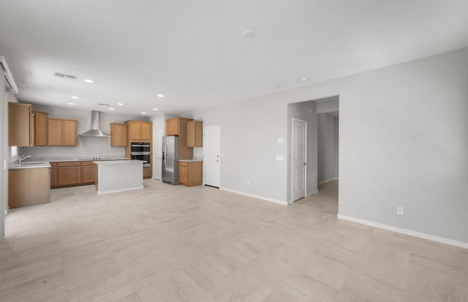 Spacious, unfurnished interior of a new home in Asante- Atrium Series, Surprise (Image 23).
