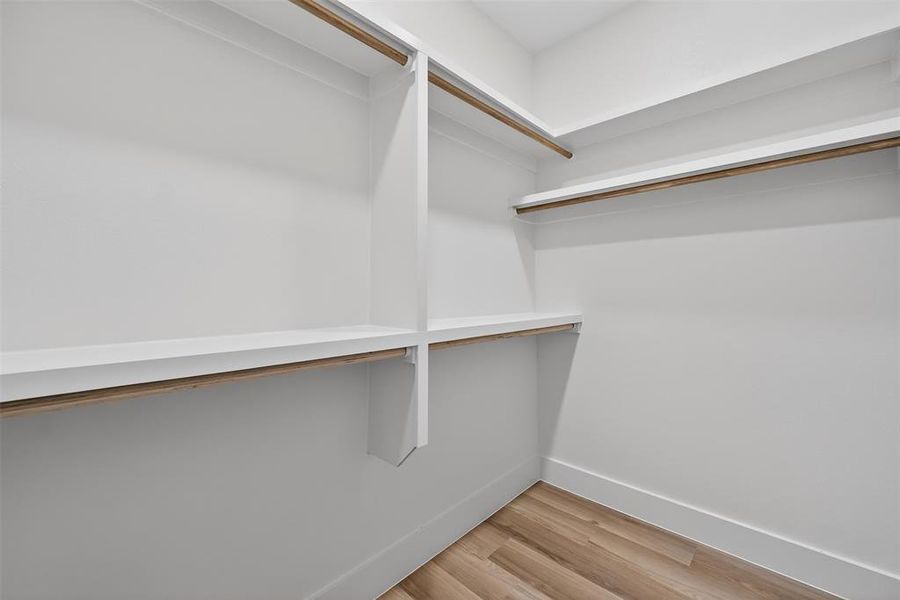 Spacious, unfurnished interior of a new home in , Dallas (Image 23).