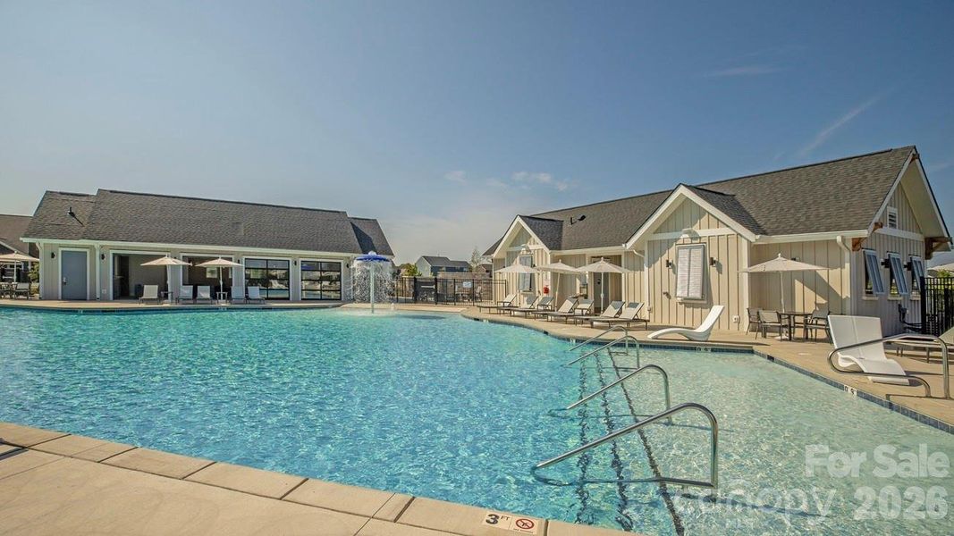 Community amenities in Parkside Crossing, Charlotte (Image 19).