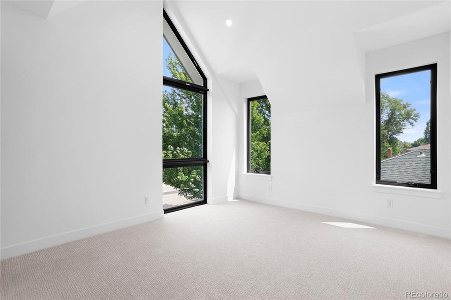 Spacious, unfurnished interior of a new home in , Denver (Image 23).