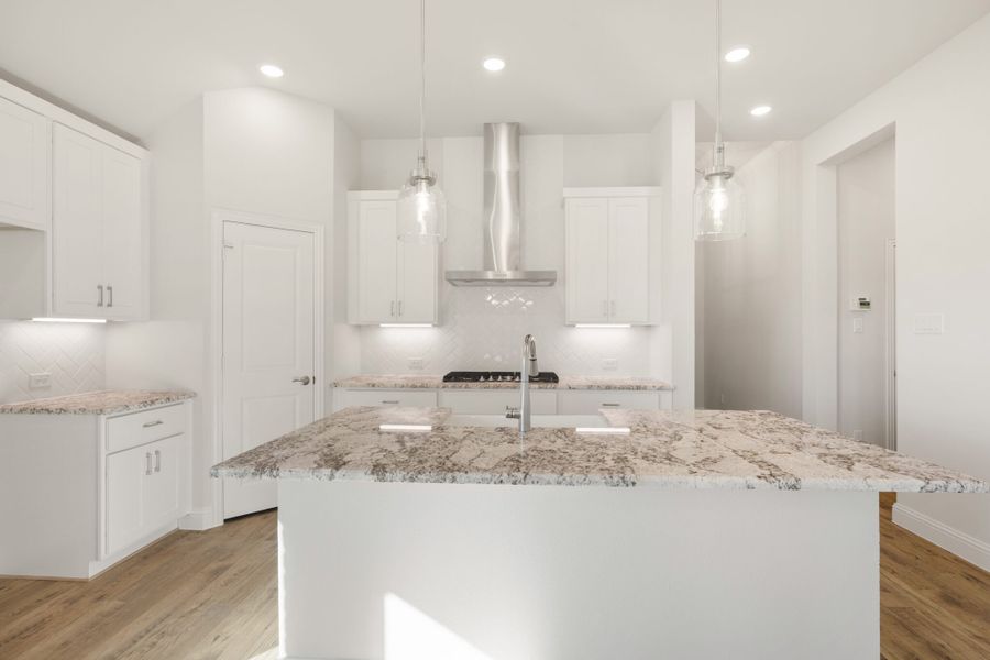 Furnished interior view inside a new home in Elevon, Lavon (Image 8).