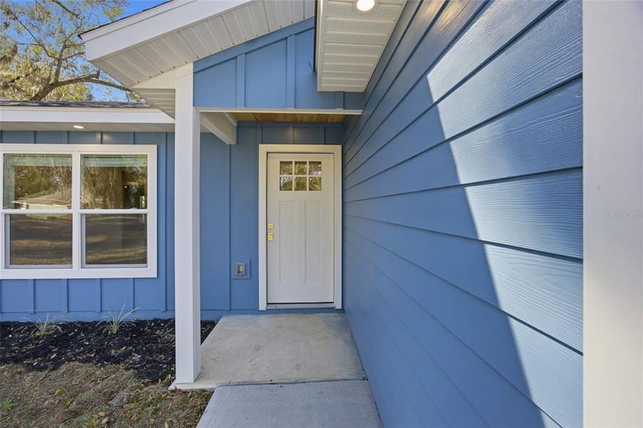 Exterior details and patio area of a home in , Ocala (Image 24).