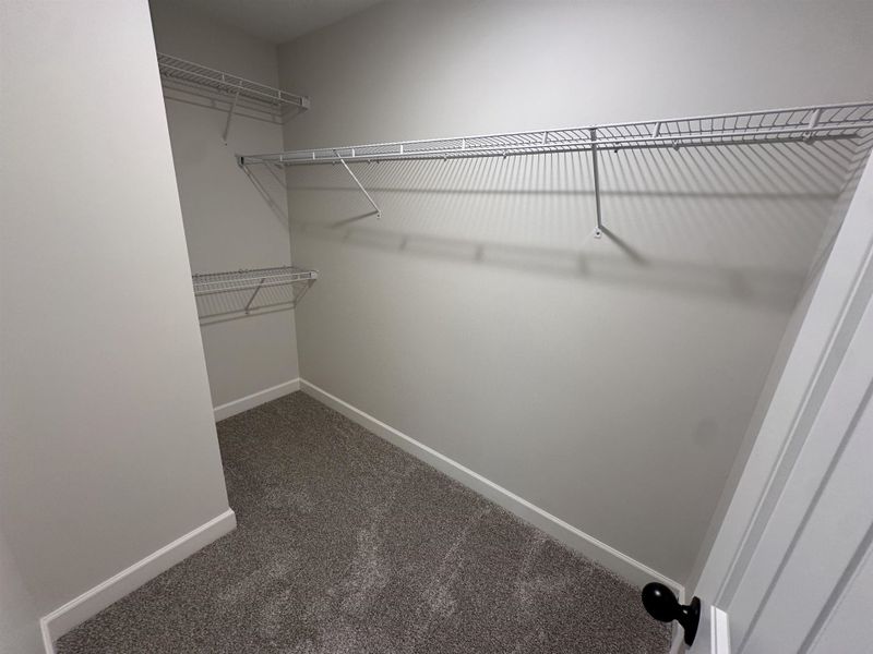 Spacious, unfurnished interior of a new home in Cleveland Meadows, Spartanburg (Image 8).