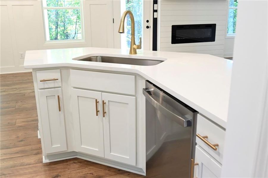Close-up of interior finishes inside a home in , Villa Rica (Image 44).