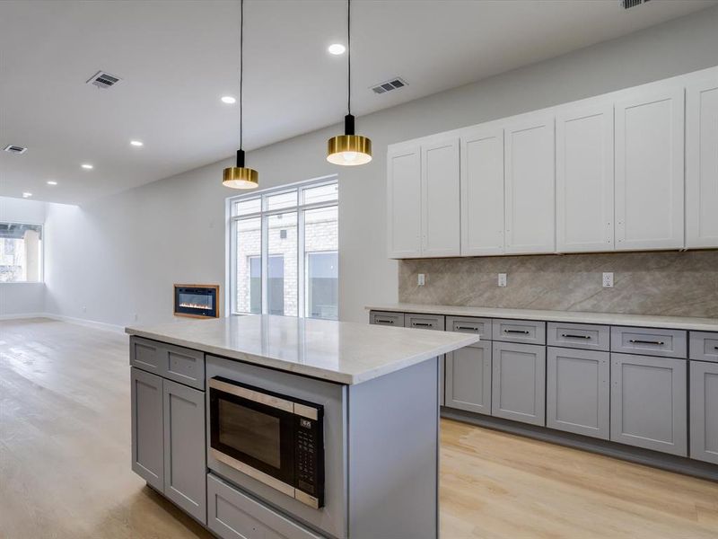 Furnished interior view inside a new home in , Grand Prairie (Image 14).