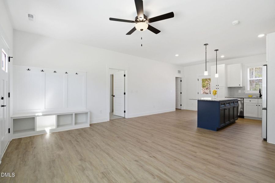 15-web-or-mls-dsc07970