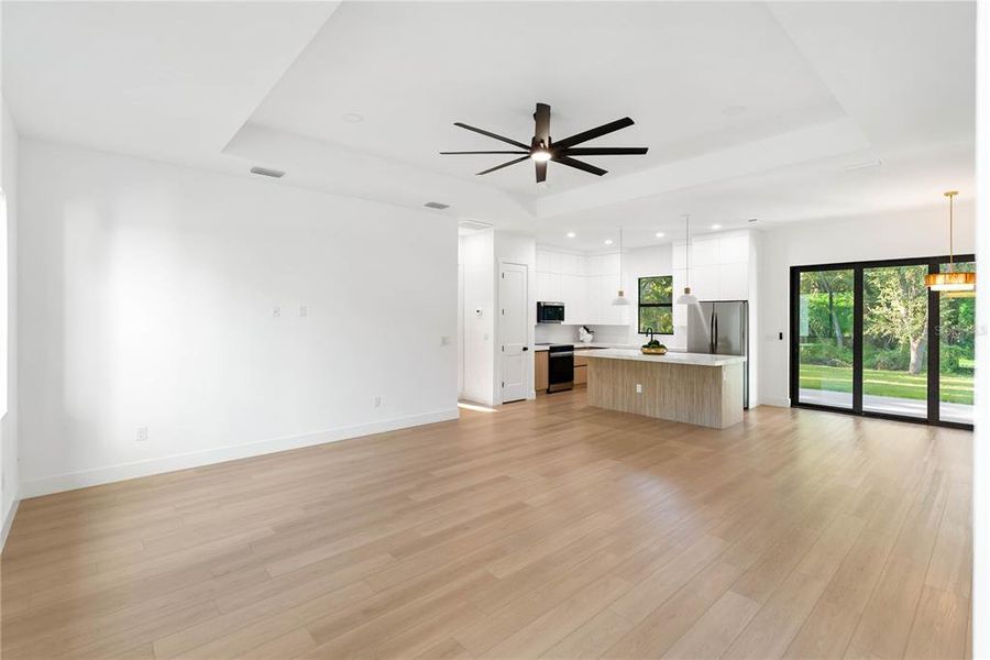 Spacious, unfurnished interior of a new home in , Port Charlotte (Image 51).