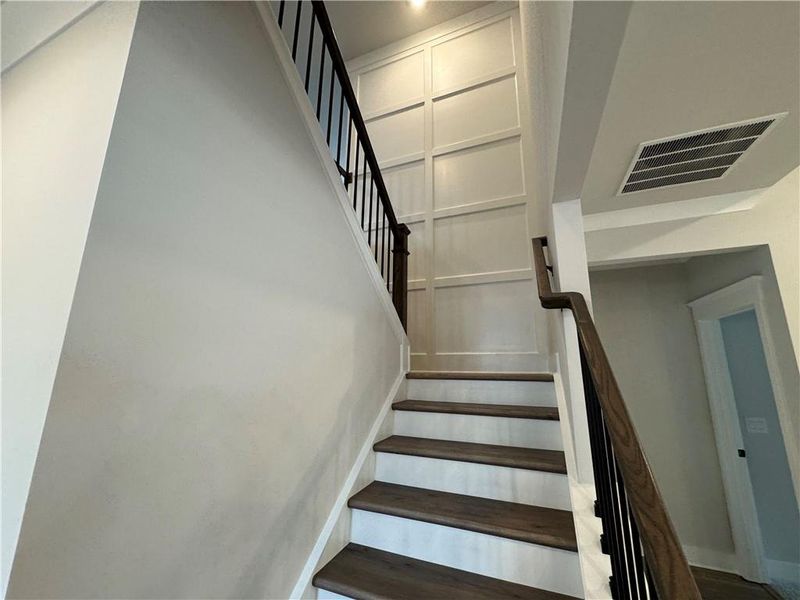 Spacious, unfurnished interior of a new home in Rosewood Lake Preserve, Hoschton (Image 29).