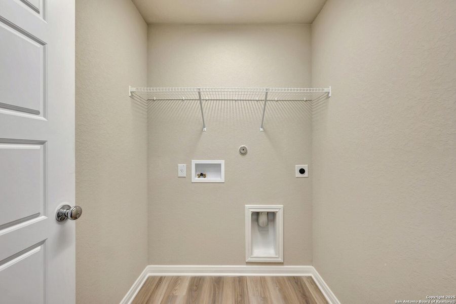 Spacious, unfurnished interior of a new home in Greenspoint Heights, Seguin (Image 12). Spacious, unfurnished interior of a new home in Greenspoint Heights, Seguin (Image 12).