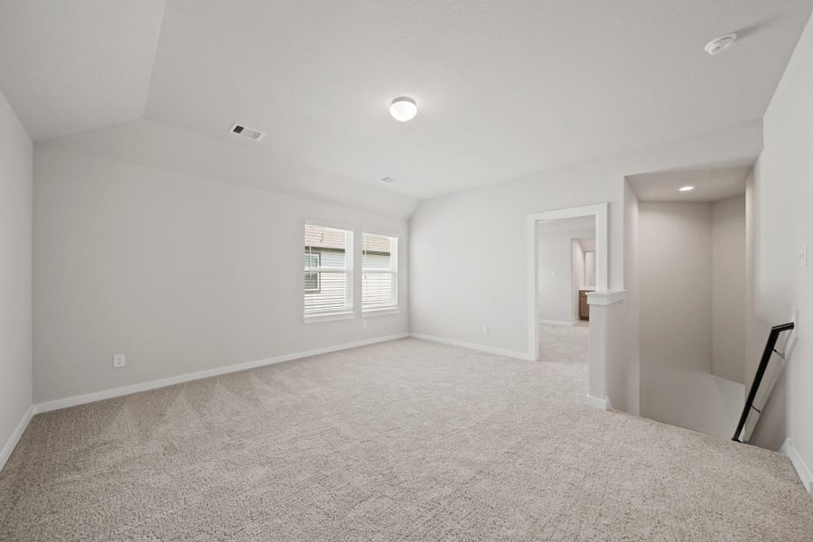 Spacious, unfurnished interior of a new home in Beacon Hill, Waller (Image 12).