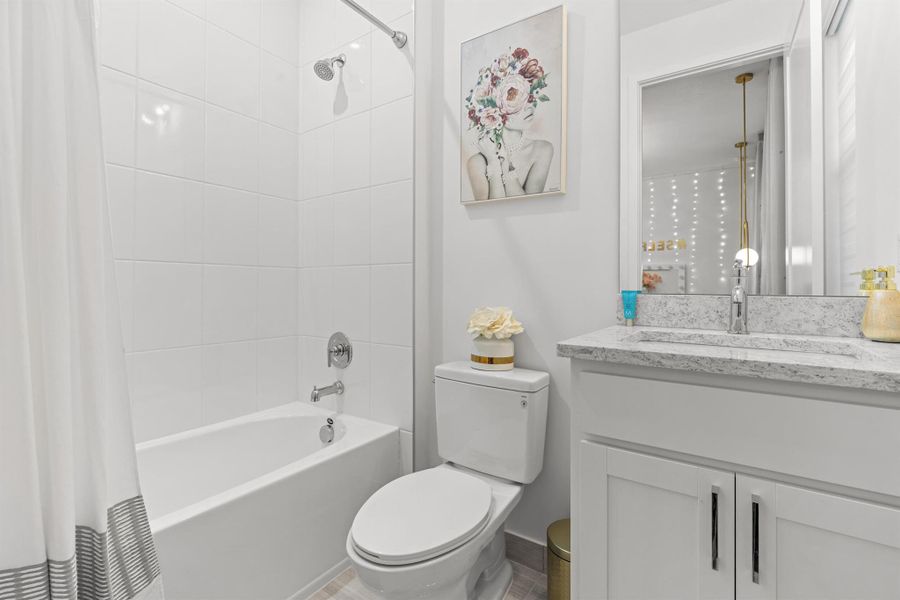 Furnished interior view inside a new home in Solana Bay at Avenir, Palm Beach Gardens (Image 36). Furnished interior view inside a new home in Solana Bay at Avenir, Palm Beach Gardens (Image 36).