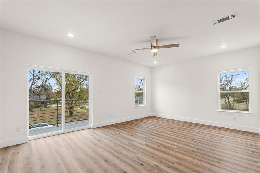 Spacious, unfurnished interior of a new home in , Dallas (Image 16). Spacious, unfurnished interior of a new home in , Dallas (Image 16).