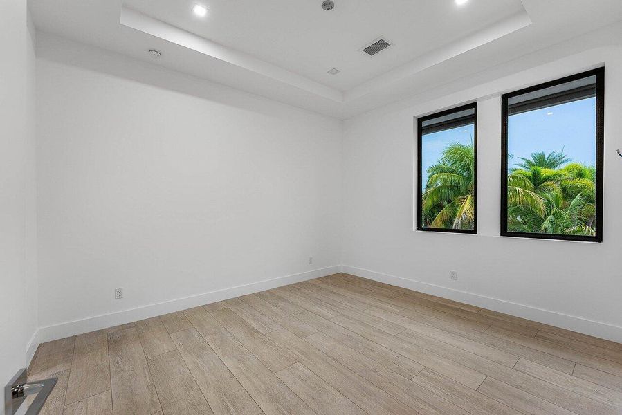 Spacious, unfurnished interior of a new home in , Delray Beach (Image 94).