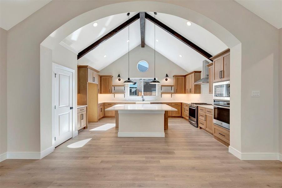 Furnished interior view inside a new home in Elevon, Lavon (Image 15).