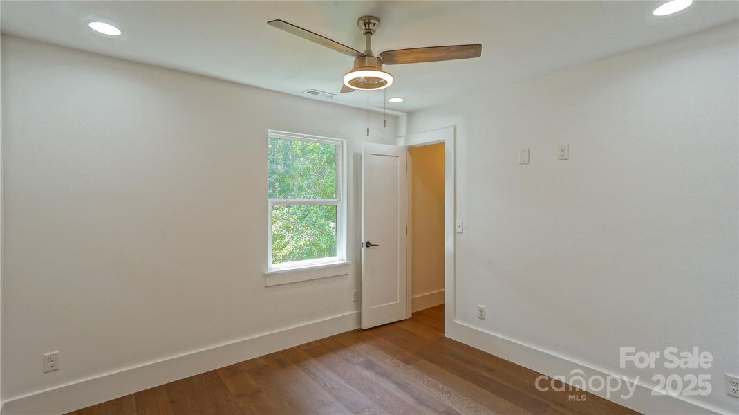 Spacious, unfurnished interior of a new home in , Charlotte (Image 15).