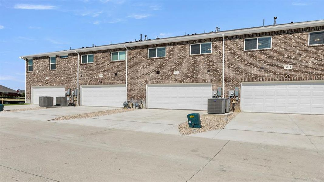 27. 3713 Star Mesa - Back (2)