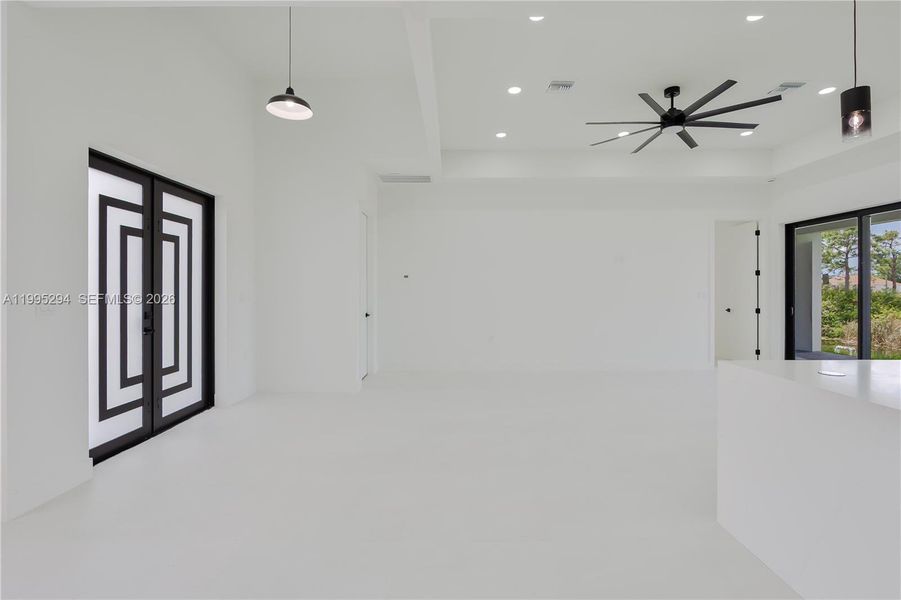 Spacious, unfurnished interior of a new home in , Cape Coral (Image 18).