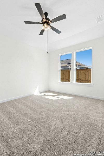 Spacious, unfurnished interior of a new home in Mayfair, New Braunfels (Image 30).