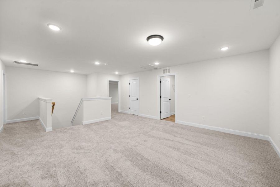 Spacious, unfurnished interior of a new home in Pisgah Park, Kernersville (Image 40).