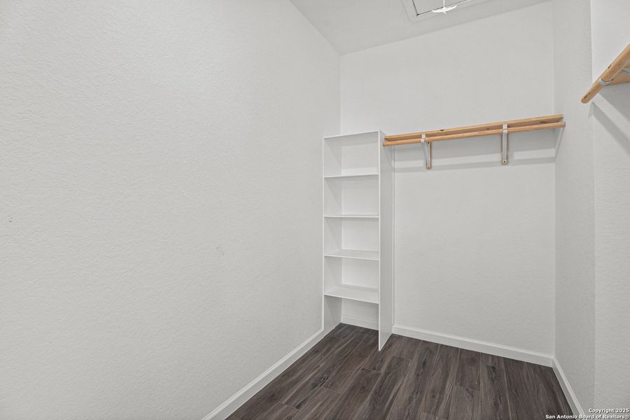 Spacious, unfurnished interior of a new home in , Canyon Lake (Image 15). Spacious, unfurnished interior of a new home in , Canyon Lake (Image 15).